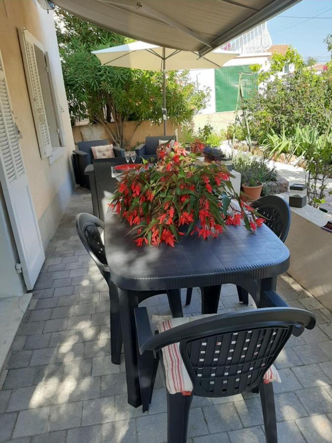 Clos Victor Spacieux 2 Pieces Apartment Toulon Luaran gambar