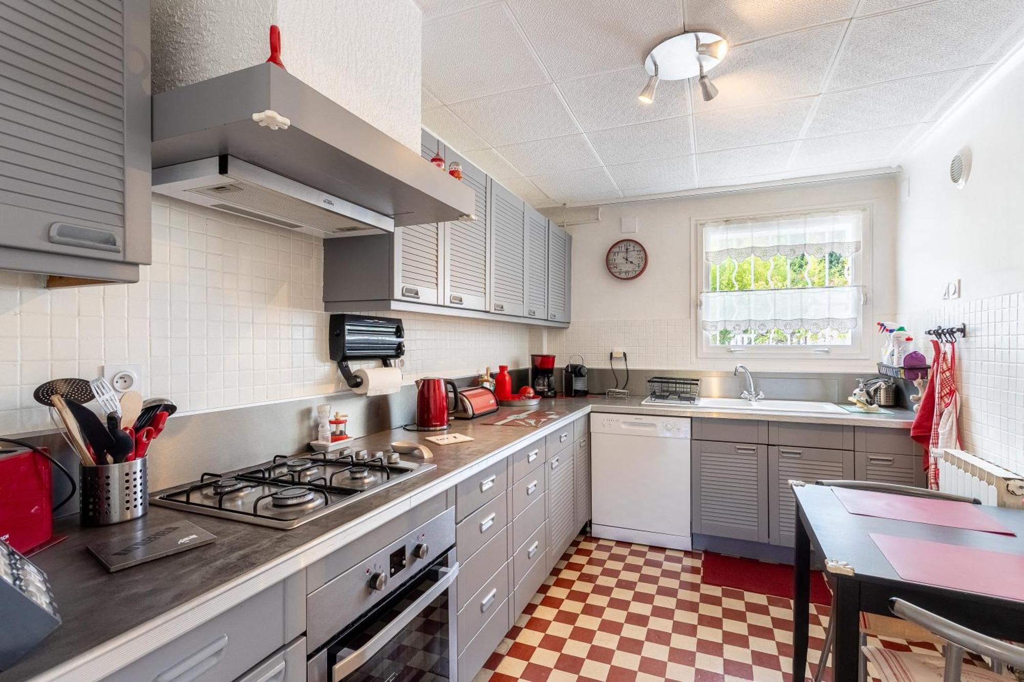 Clos Victor Spacieux 2 Pieces Apartment Toulon Luaran gambar
