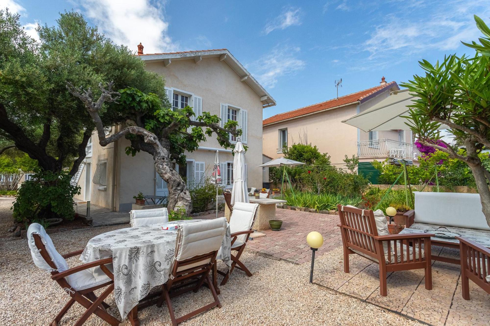 Clos Victor Spacieux 2 Pieces Apartment Toulon Luaran gambar